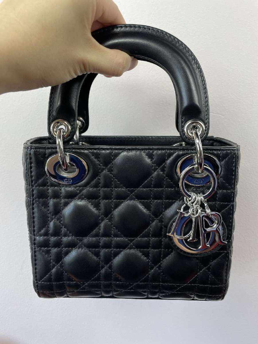 [REVIEW] ABC DIOR MINI 17CM IN BLACK SHW FROM GOD FACTORY
